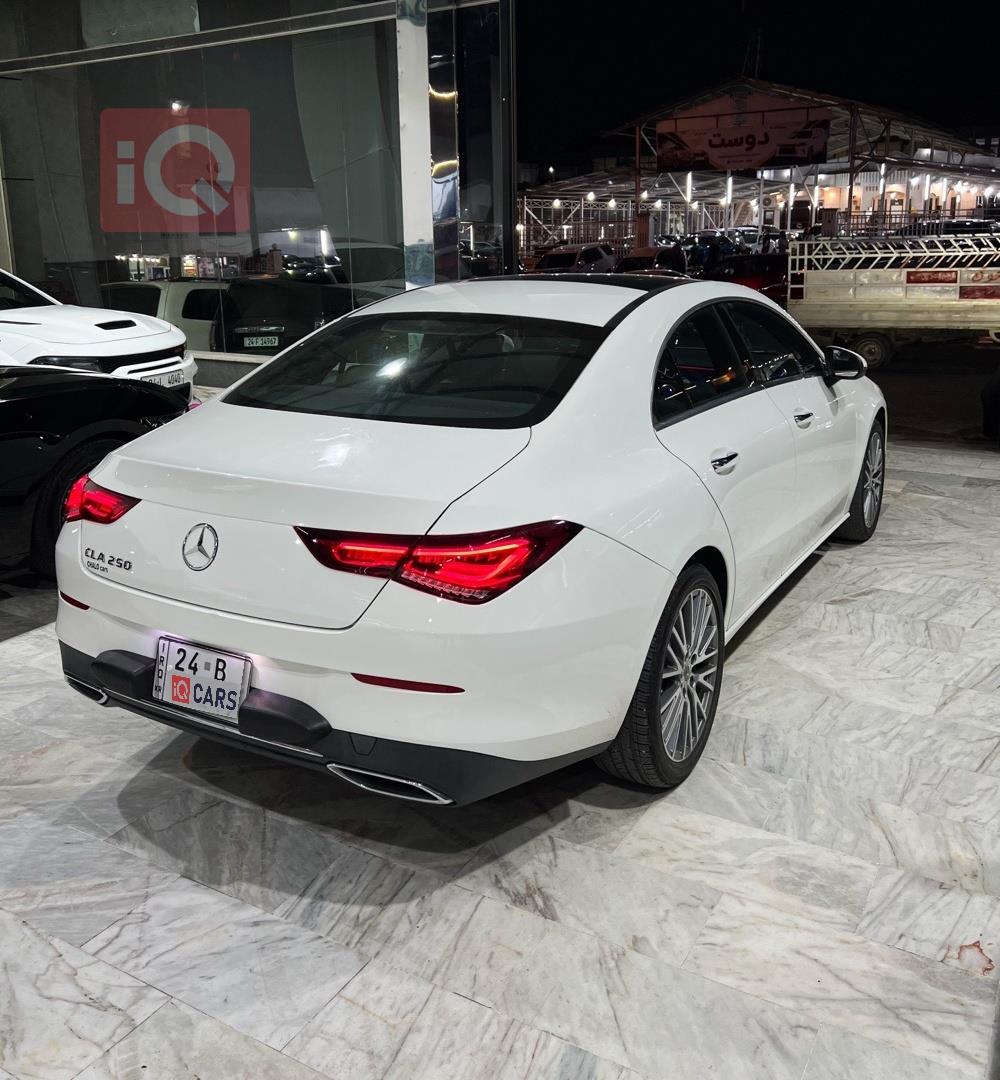 Mercedes-Benz CLA